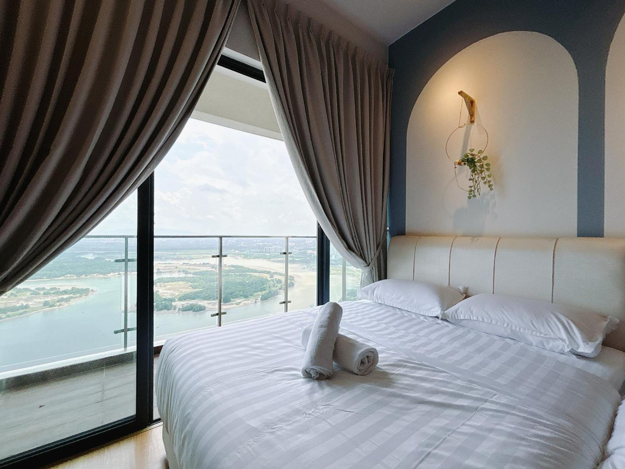 Scenic Country Garden Danga Bay By Lions Bay Apartment Джохор Бахру Стая снимка